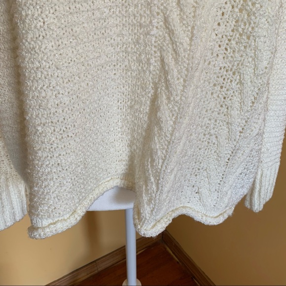 Kye Mi, Size M, Loose Knit, Rounded Neckline, Oversize Raglan Sweater. - Picture 6 of 11